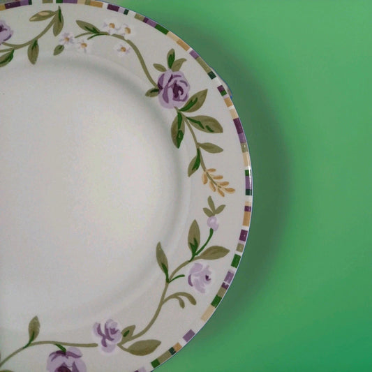 Vintage Laura Ashley Grapefields Lifestyles Dinner plates - set of 2